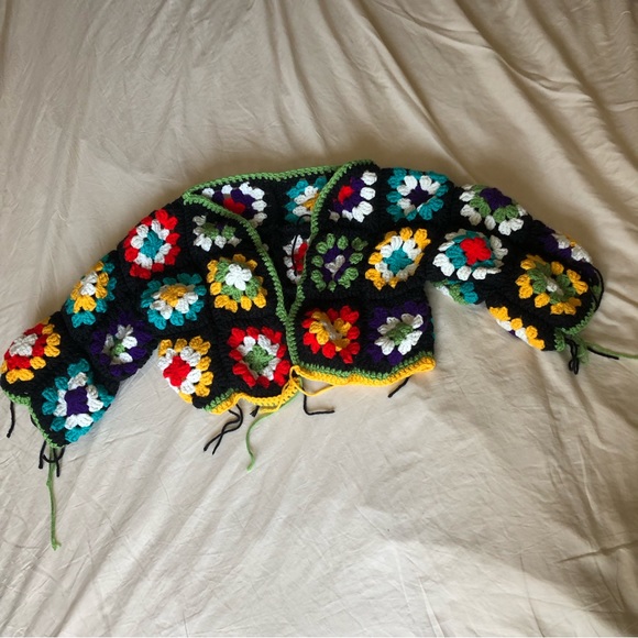 SOLD crocheted granny square crop sweater - Picture 8 of 9